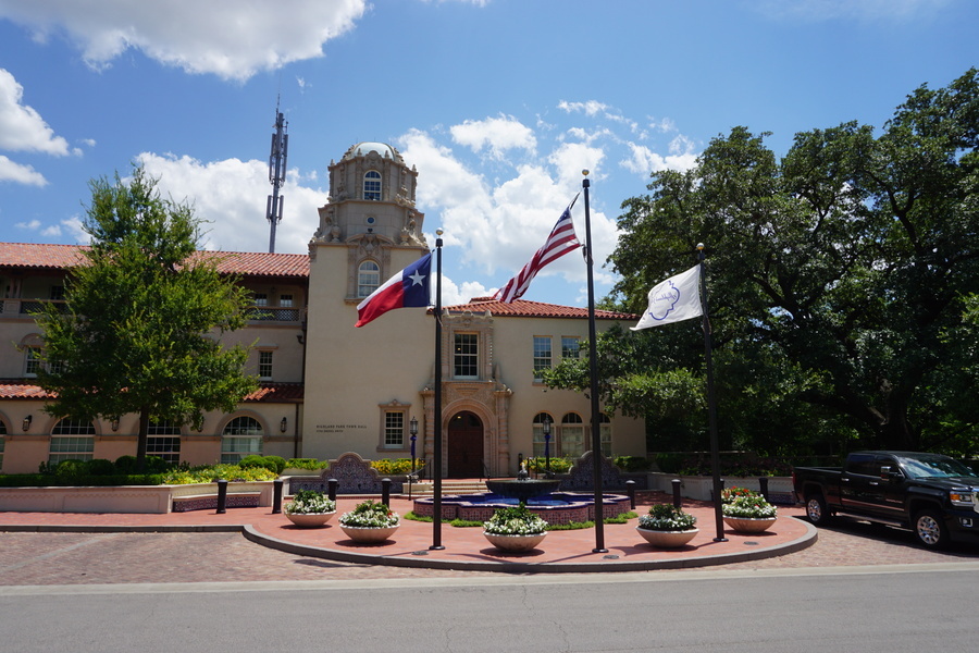 2_Highland-Park-Dallas-Texas